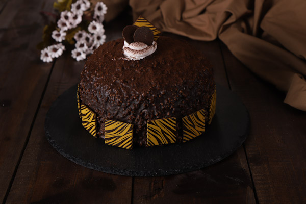 Lotus Mono Cake